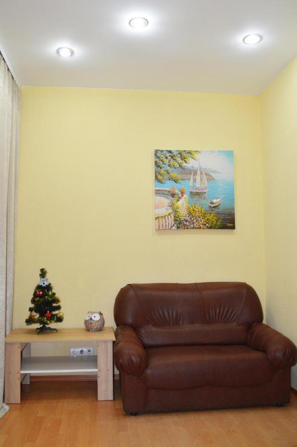 Owl Home Odessa Cozy Spacious Apartment In A Quiet Center Between Deribasovskaya And Privoz מראה חיצוני תמונה