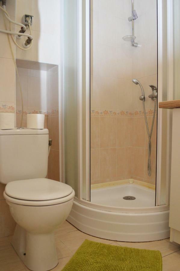 Owl Home Odessa Cozy Spacious Apartment In A Quiet Center Between Deribasovskaya And Privoz מראה חיצוני תמונה