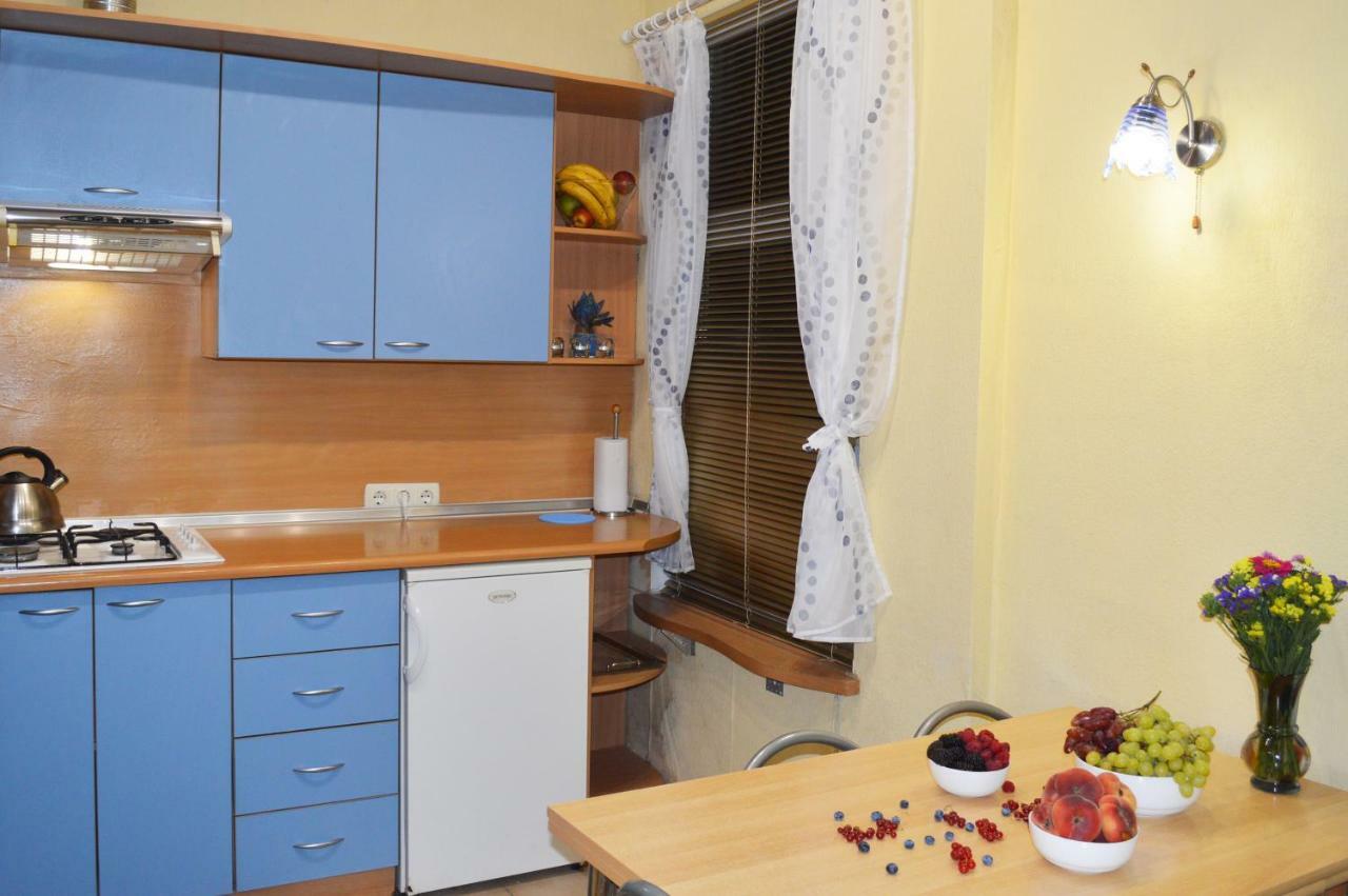 Owl Home Odessa Cozy Spacious Apartment In A Quiet Center Between Deribasovskaya And Privoz מראה חיצוני תמונה