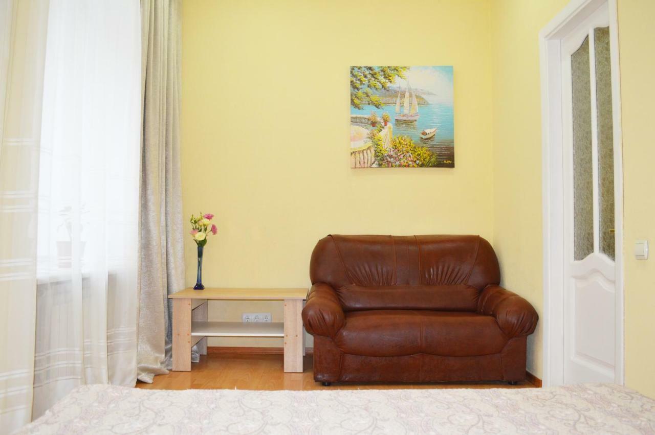 Owl Home Odessa Cozy Spacious Apartment In A Quiet Center Between Deribasovskaya And Privoz מראה חיצוני תמונה