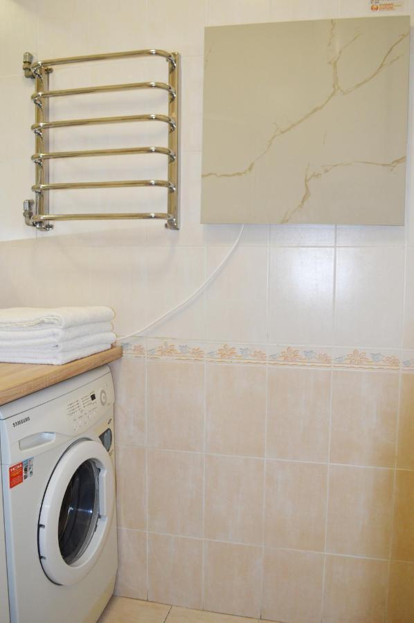 Owl Home Odessa Cozy Spacious Apartment In A Quiet Center Between Deribasovskaya And Privoz מראה חיצוני תמונה
